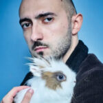 Dorian Masson avec un lapin