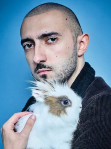 Dorian Masson avec un lapin